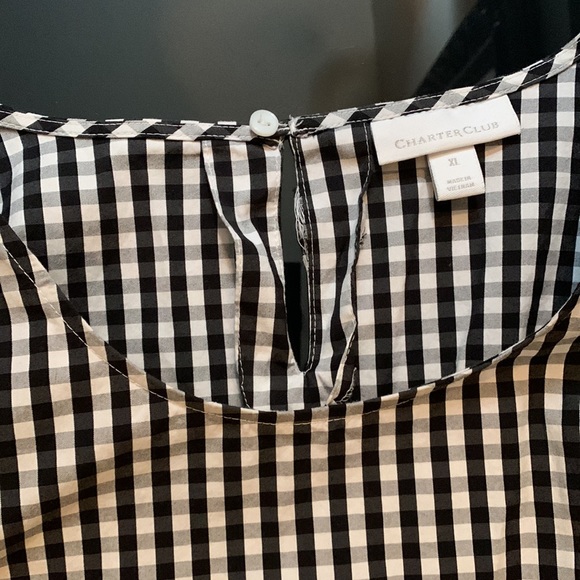 Cold Shoulder Tunic XL - Picture 2 of 6